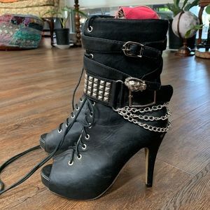 Y2K Avril Lavigne sexy punk rock goth heel hightop high heel boot
